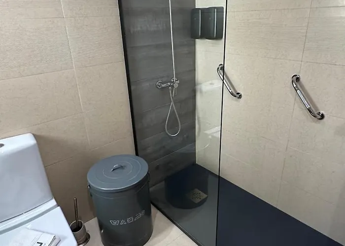 L - アパート エリセイラ